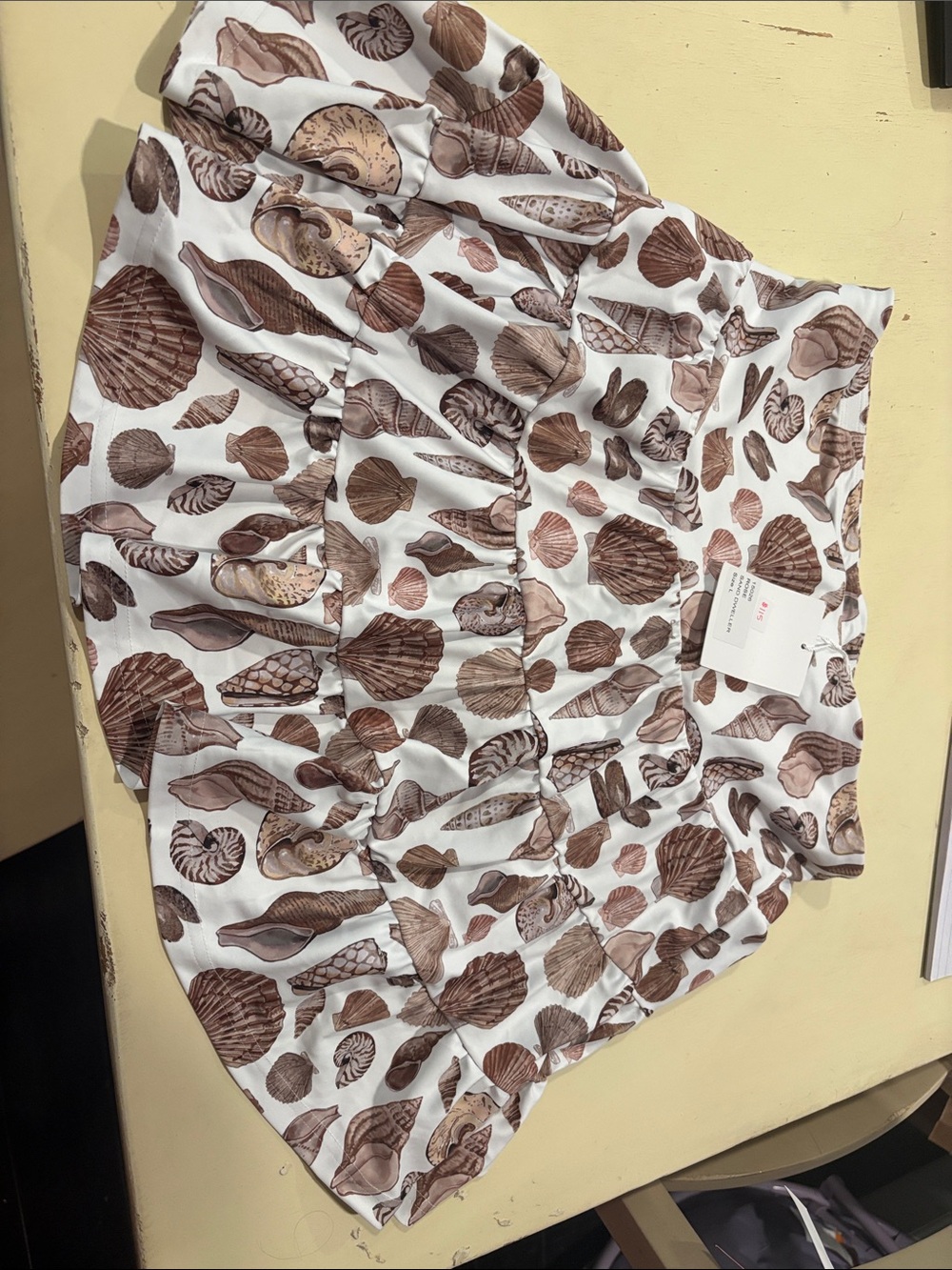Women’s Shell-Print Ruffle Mini Skirt - White & Brown NWT Large